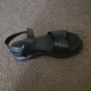 Cole Hann zero gravity size 8.5 sandals